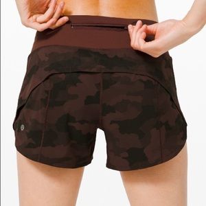Lululemon Speed Short sz 2 Long in Camo Brown Earth